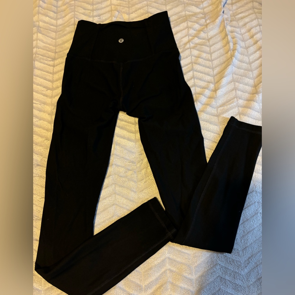 Lululemon mesh contour leggings size 4